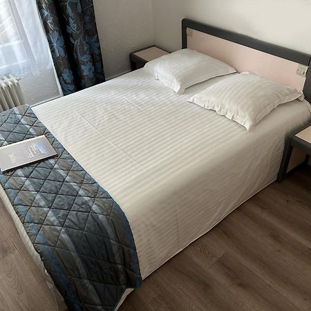 Hotel Windsor Contact Hotel ดิเอป ภายนอก รูปภาพ
